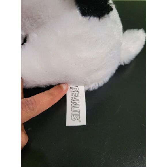 Peanuts Snoopy Plush Sings Dances Theme Dog Bunny Animated Jellybean easter - Picture 6 of 7